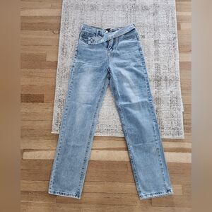 KITTENISH straight leg jeans